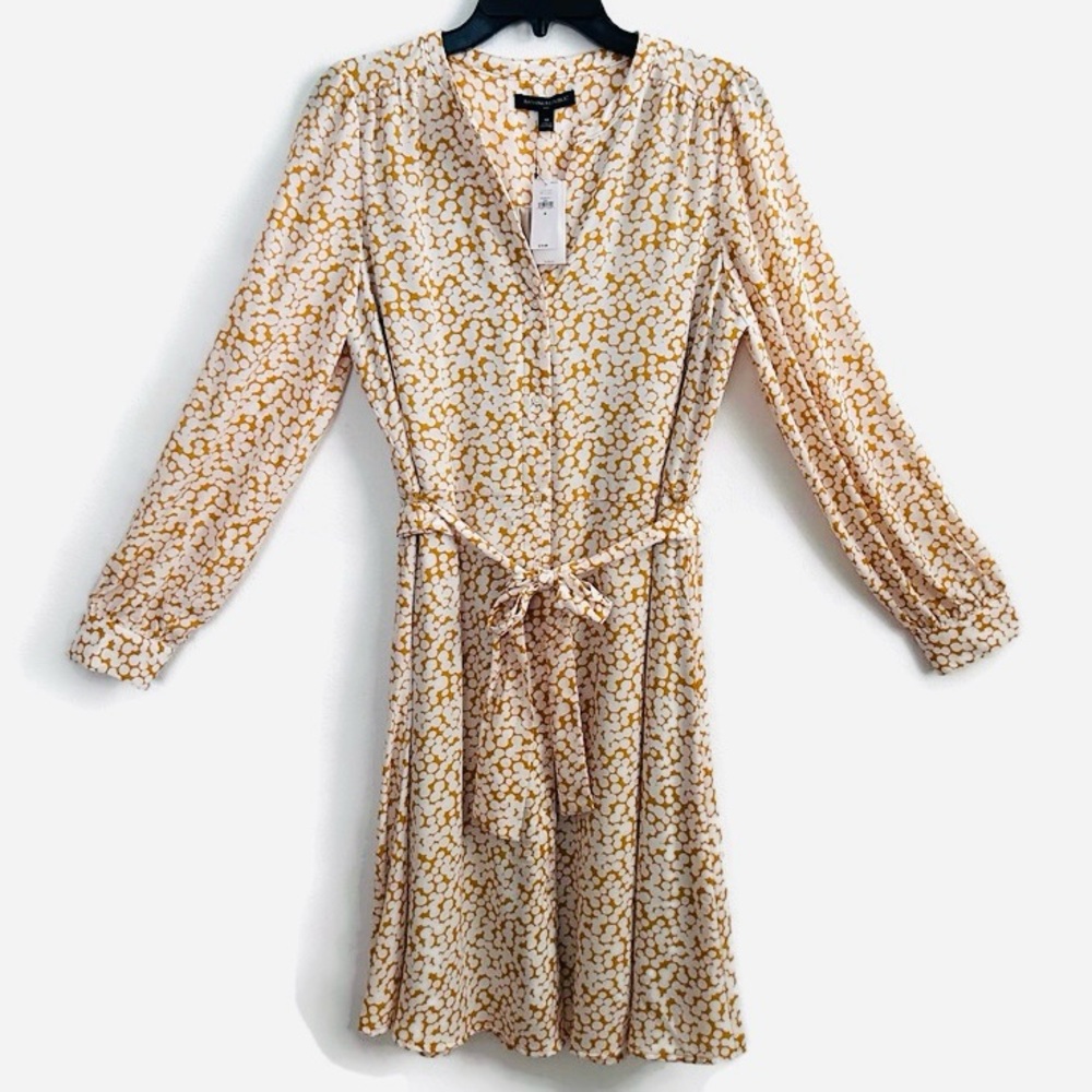 Banana Republic Button Down Long Sleeves Dress Size Medium